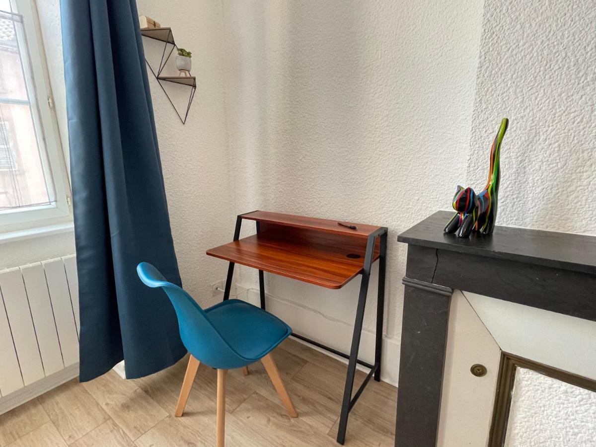 Grand Studio Lumineux Et Idealement Place. Apartment Macon Bagian luar foto